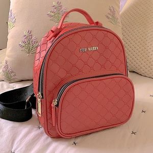 STEVE MADDEN!! MINI BACKPACK TOP HANDLE ADJUSTABLE STRAPS NWOT CONDITION WOMEN